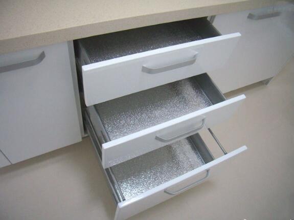 怕橱柜受潮起鼓怎么办？内行人教我聪明一招，省钱又方便！