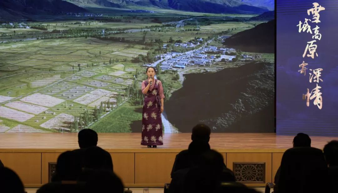 “周会明，这个名字给我们力量！”