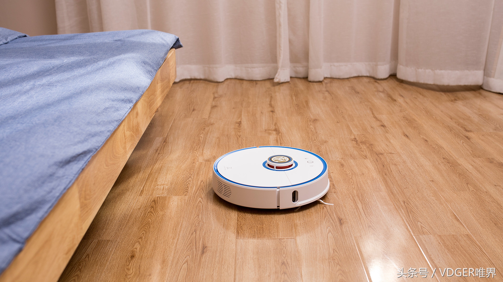 战火撩人，石头科技发布米兰国际定制版扫地机器人，球迷点赞！