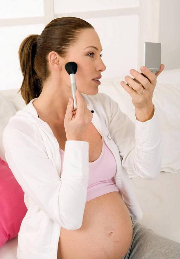 孕期选什么化妆品好用点,孕妇可以化妆吗该怎么选化妆品