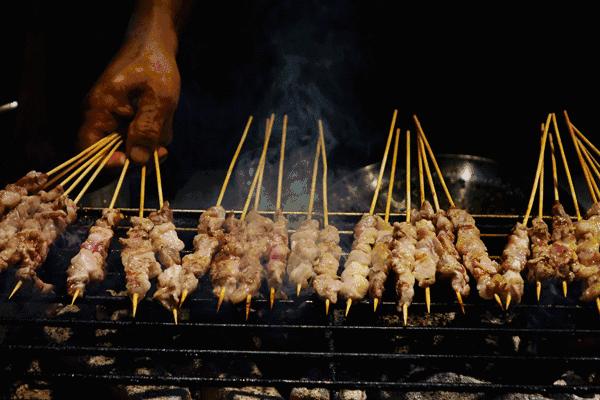 东北烧烤摊冰子,东北最实惠烧烤店