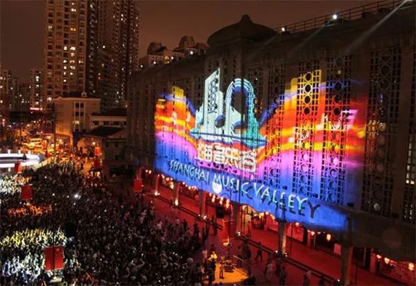 魔都这两个低调的区后来居上，将被全世界瞩目！