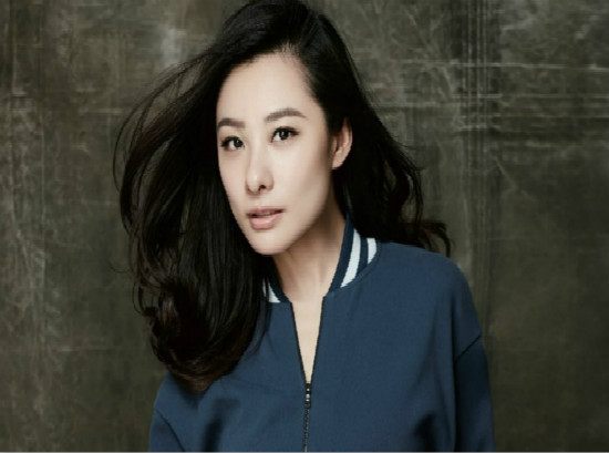 中国体坛十大美女运动员,台球女神潘晓婷入围,田径女神美若天仙