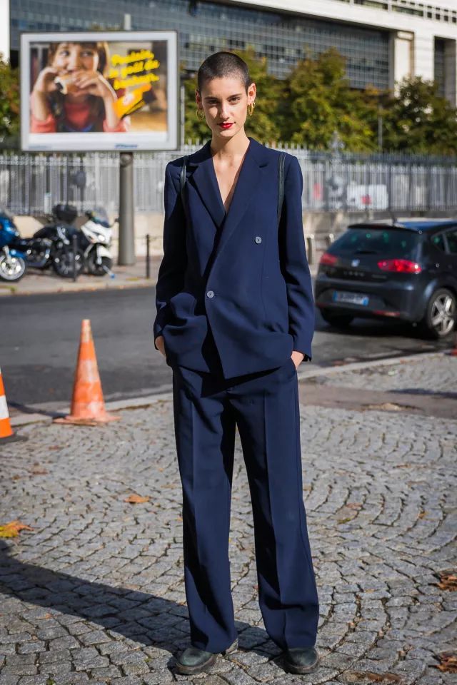 胸不平何以安天下什么意思,胸不平何以平下一句