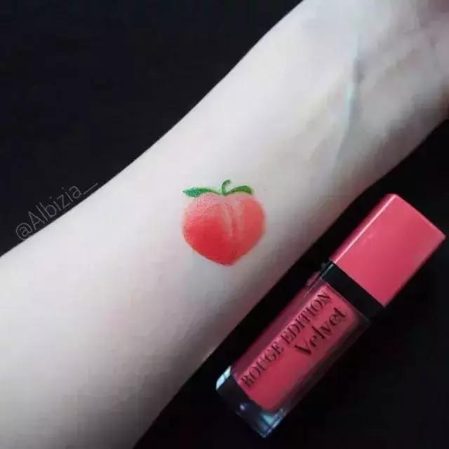 超级显白红色口红,国货口红显白学生