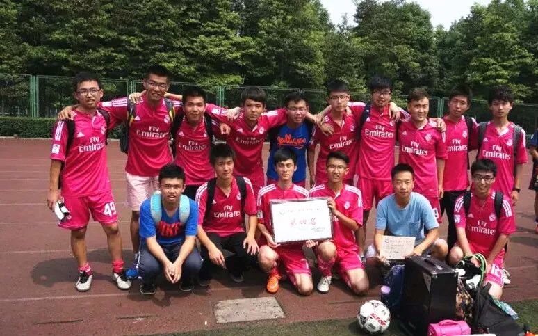 学霸奖学金400多万,学霸球员足球