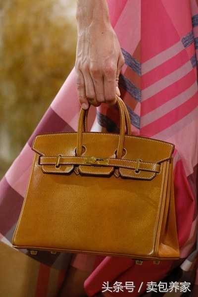 lv价格低的单品,lv价格离谱