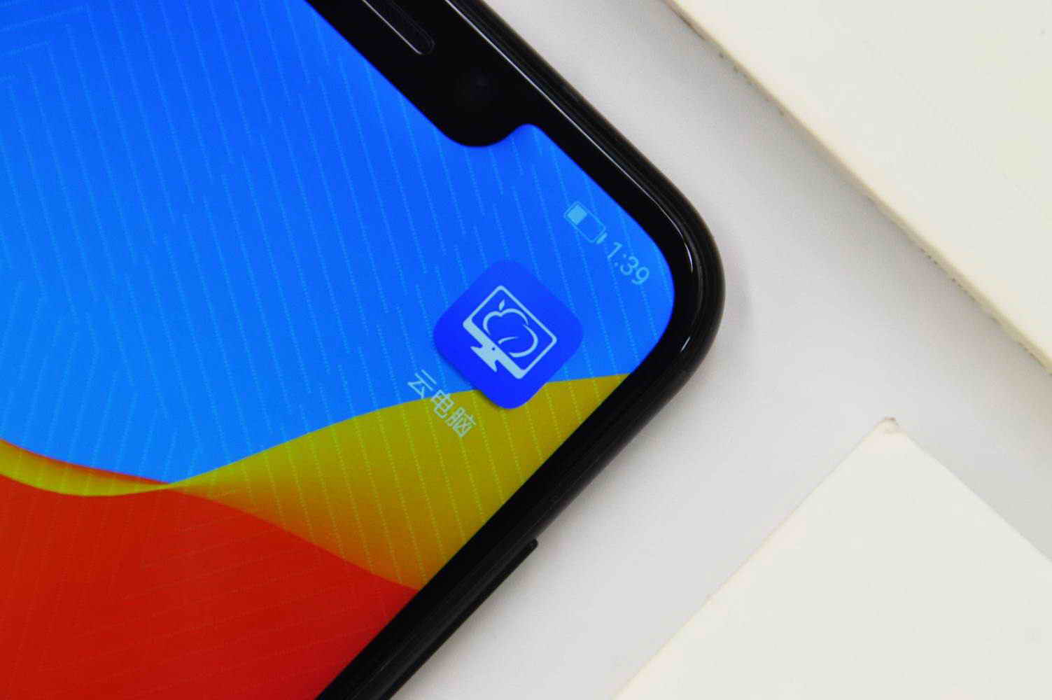 骚操作！荣耀Play还能这样玩电脑游戏，你只需要3样法宝