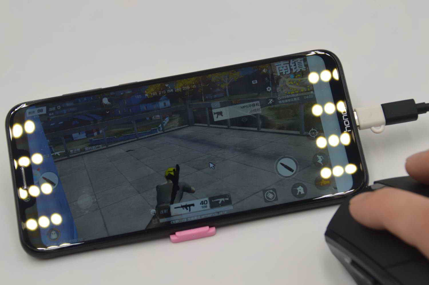 骚操作！荣耀Play还能这样玩电脑游戏，你只需要3样法宝