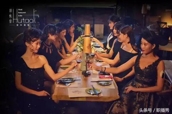 覆盖全球260个城市，3年开店300家，网红餐厅胡桃里是怎么炼成的