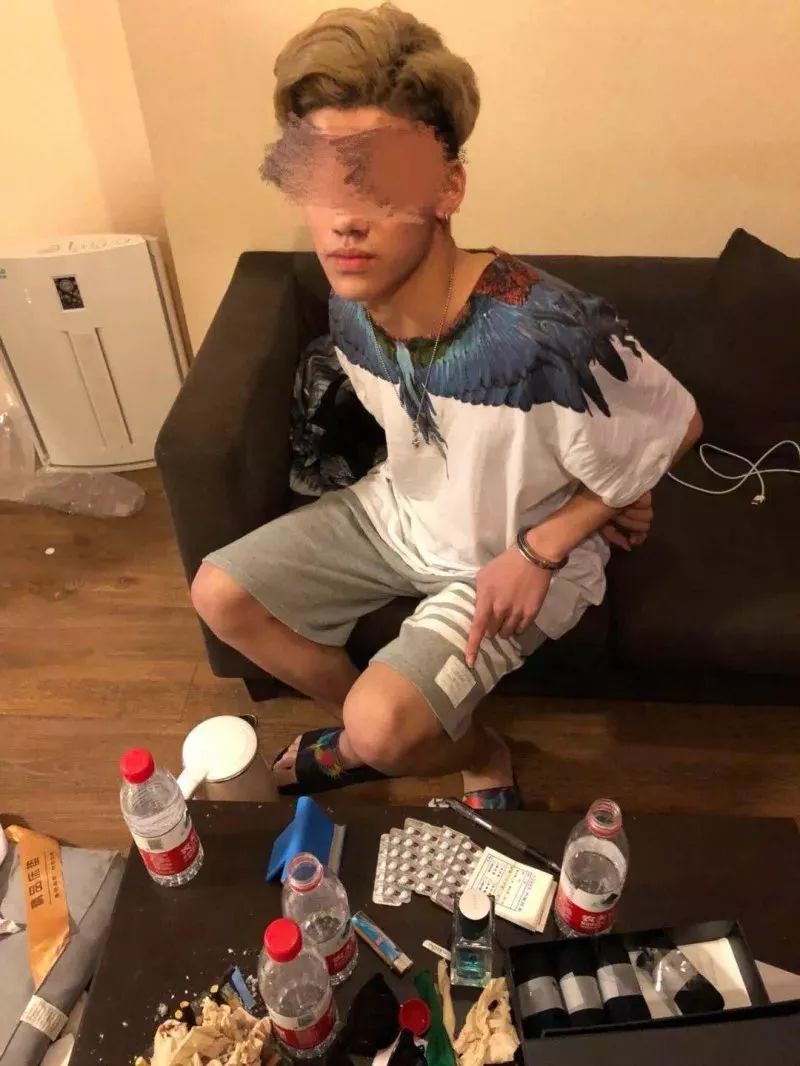 公安提醒：新型*品毒**“约会*暴强**药”出现！外出应酬一定要小心！