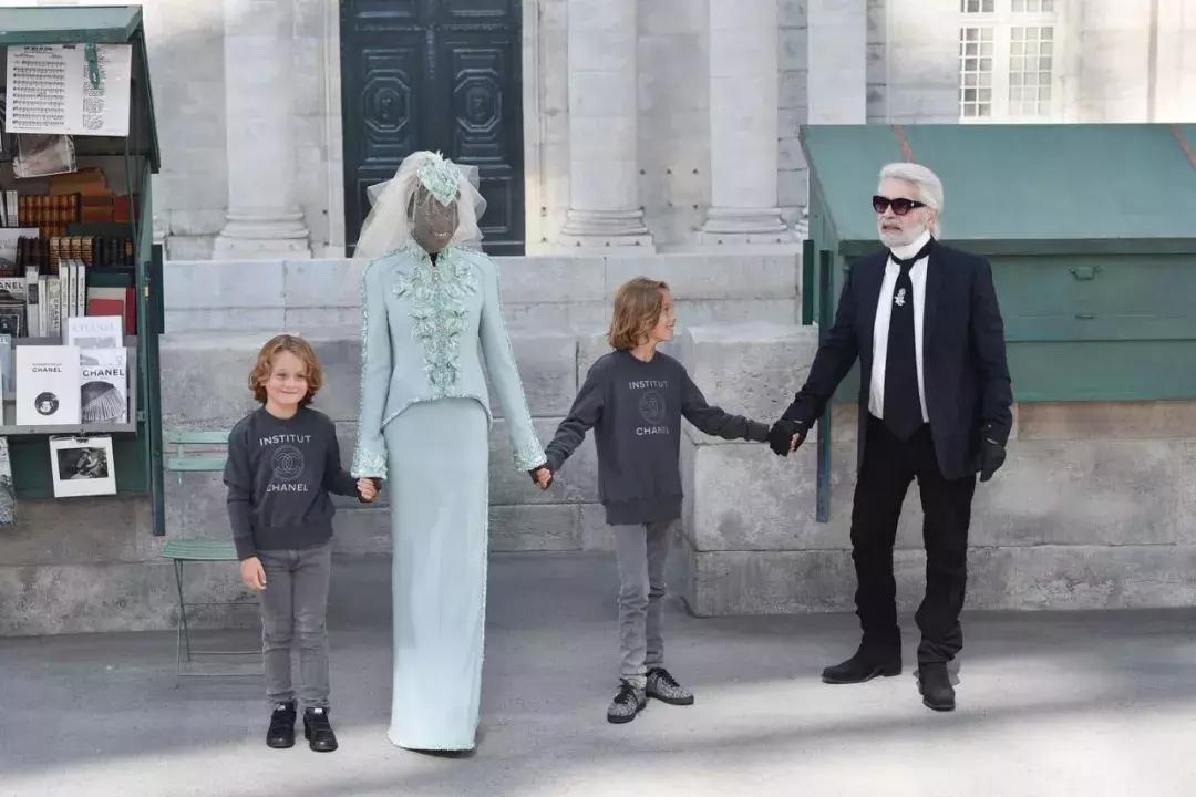 章子怡惊艳摩纳哥玫瑰舞会,章子怡无悬念问鼎影后桂冠