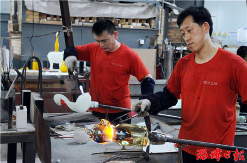 新时代的文化之力,迈向新时代朗诵