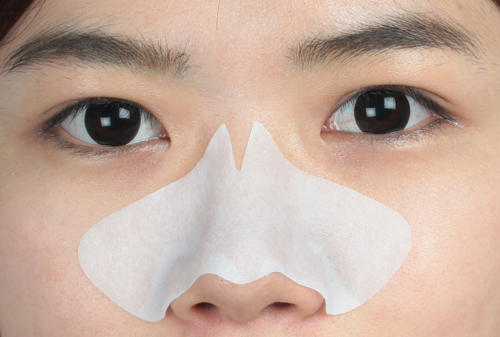 毛孔粗大有黑头怎么护肤,冬季护肤黑头毛孔粗大修复