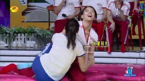 关晓彤蔻驰包代言图片,关晓彤蔻驰代言