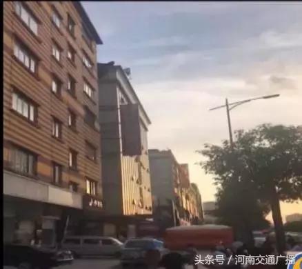 女子整容失败医院说没问题,女子整容失败医院讨说法被阻拦