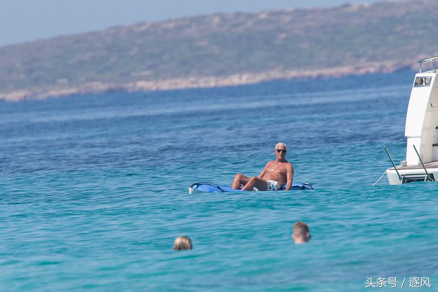 里皮的日光浴,里皮马尔代夫合影