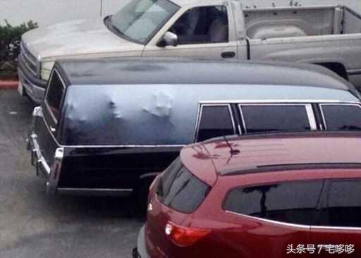 10张没p图但透露着诡异的照片,19张诡异的图片