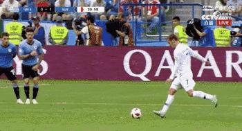 法国队身价过亿的两个人,法国队球员老婆