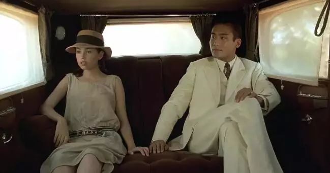 欲望的眩晕！最经典的挑逗，这是一部让*欲人**壑难填的*欲情**史诗！