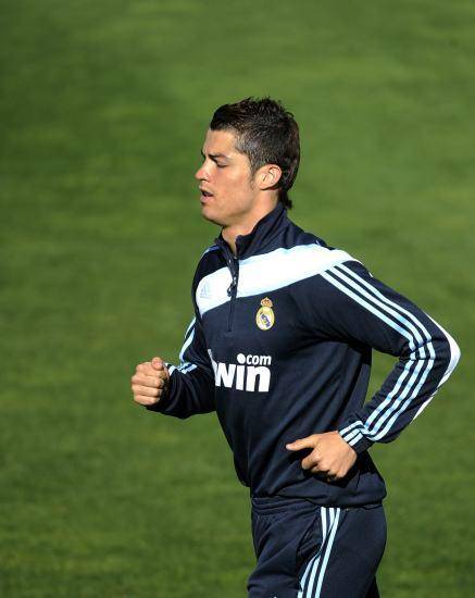 c罗从曼联的王子到老,c罗从小小罗到罗纳尔多