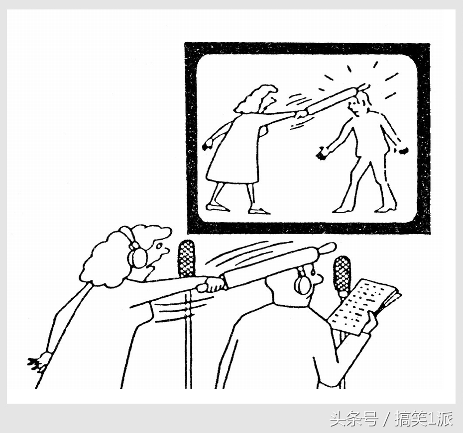 外国幽默画评析：边遛狗边看世界杯，以假乱真，假戏真做！