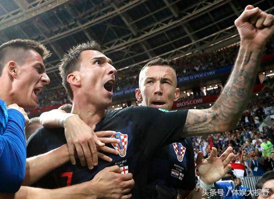 420万人口小国上演奇迹！加时赛逆转进决赛，创世界杯近60年纪录