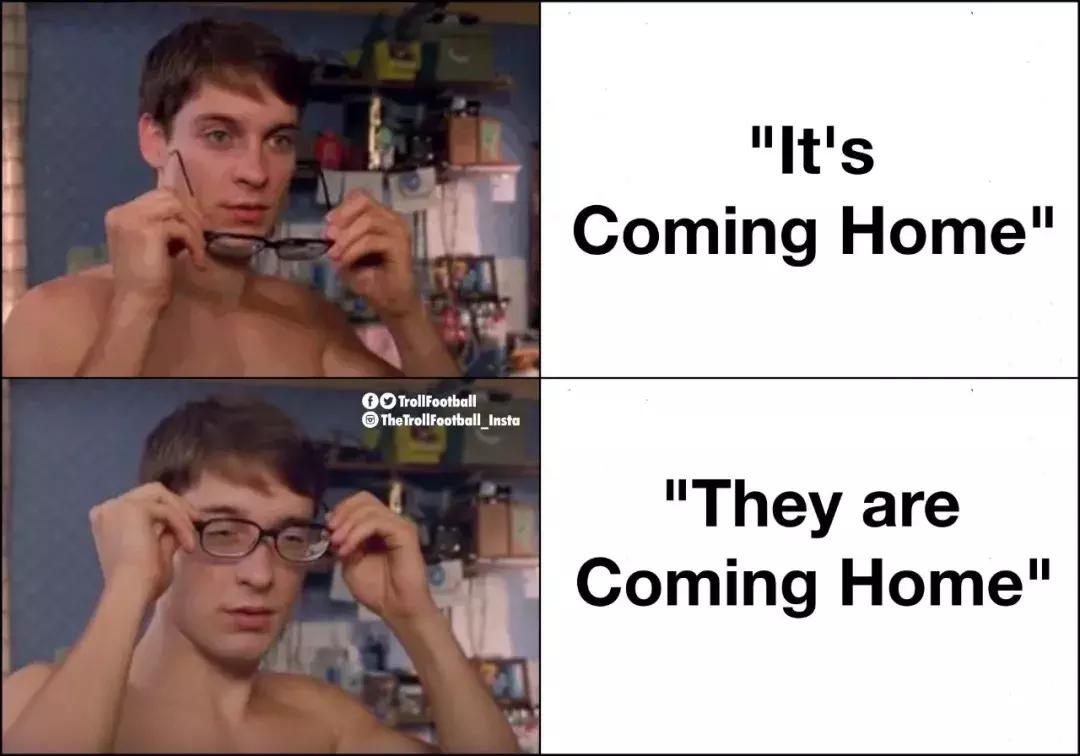 足球回不了家，哨响那一刻才知道，快乐只是你穿的保护色