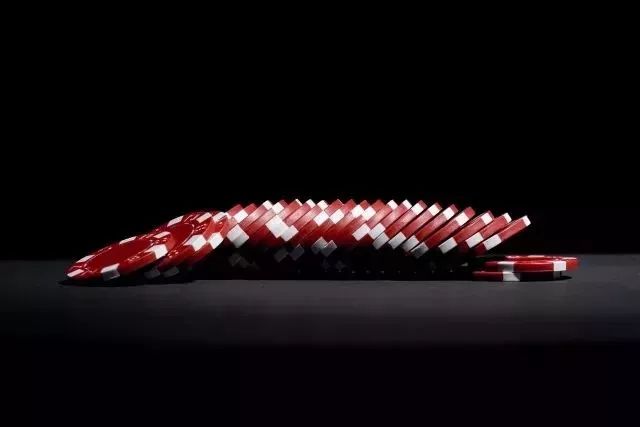 世界杯赌徒：半个月输了100万大呼有黑幕！这件事千万别干！