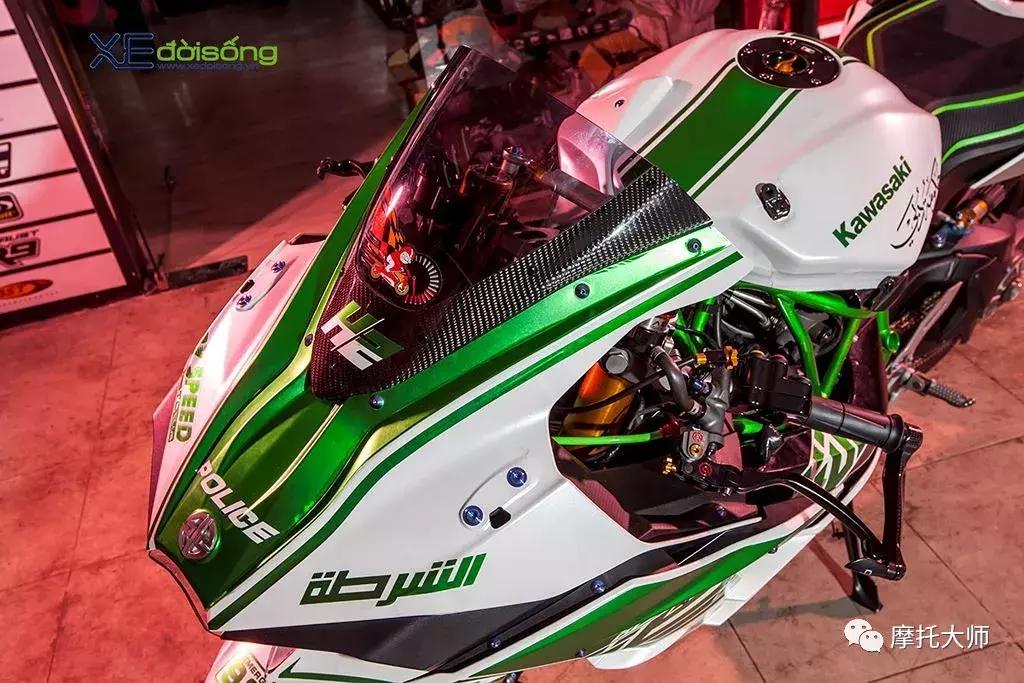 这下迪拜警队不提这台“闻风丧胆”的H2，真对不起它土豪气质了！