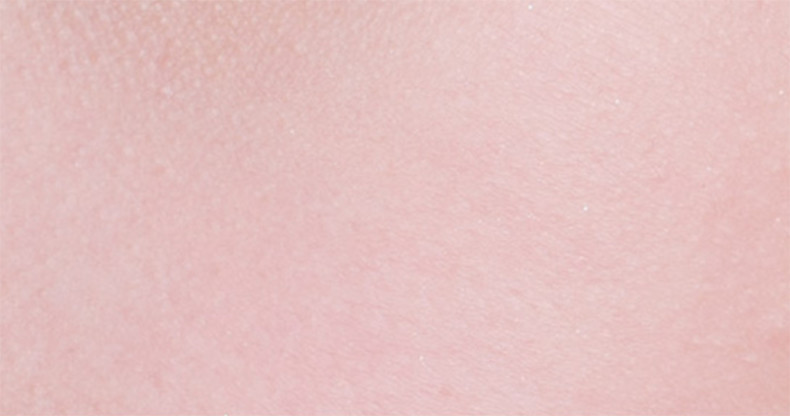 胡椒散粉和柏瑞美散粉哪个好用,胡椒散粉干皮测评