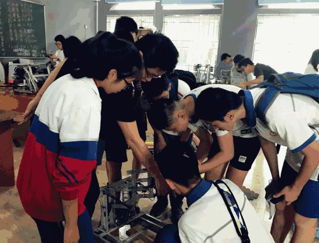 玩泥巴、踢球、跳舞也能上大学，海沧这中学咋这么有特点？