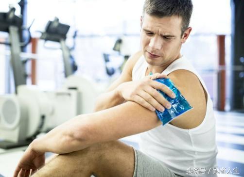 核心训练的热身动作,最基本的热身运动