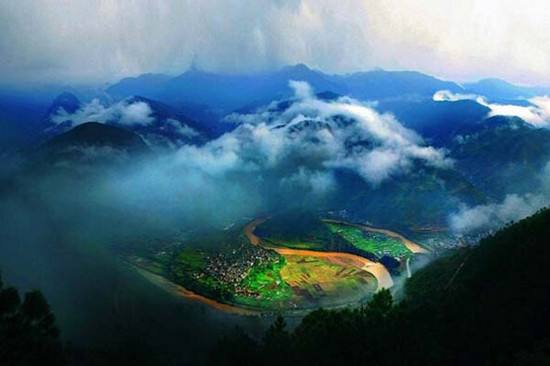 道德经的核心智慧不争及知足,道德经100句经典解释