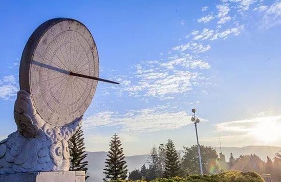 智悦游云南，吃巴适耍安逸，一部手机全搞定！