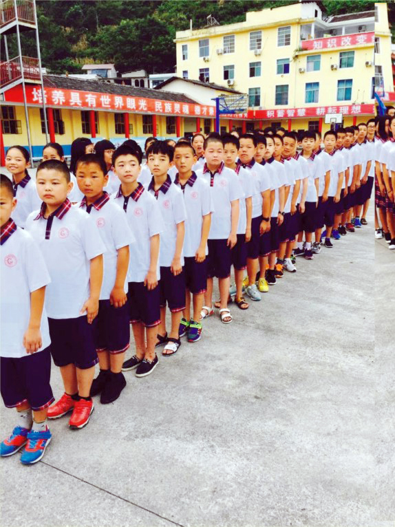 高州实验学校和黄冈实验哪家好,高州黄冈实验学校的游泳馆