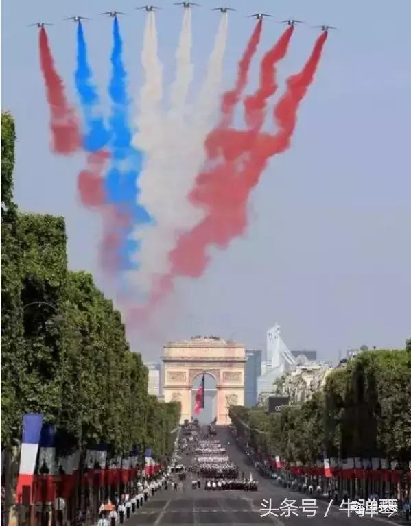 马克龙法国输后的表现,马克龙法国阅兵