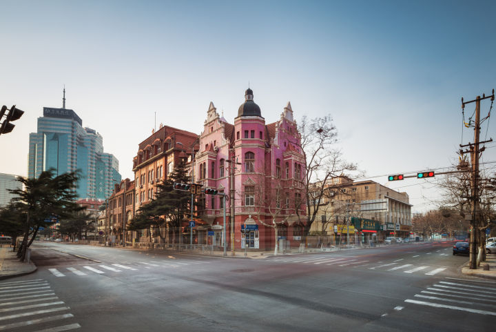 青岛是一个怎么样的地方,青岛是一座什么样的城市