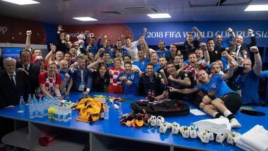 如果克罗地亚夺冠，她会在萨格勒布街头敞胸欢庆吗？