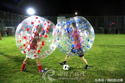 南阳市泡泡乐园,室内高端足球场