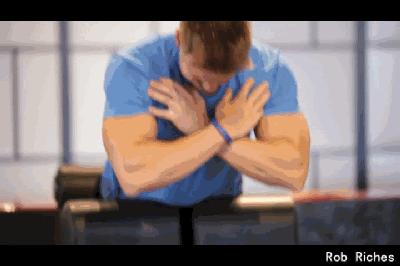 改善腰背部疼痛的动作,一弯腰疼怎么锻炼