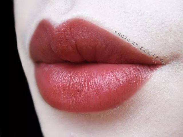 央视曝光假化妆品,央视曝光海外代购假货