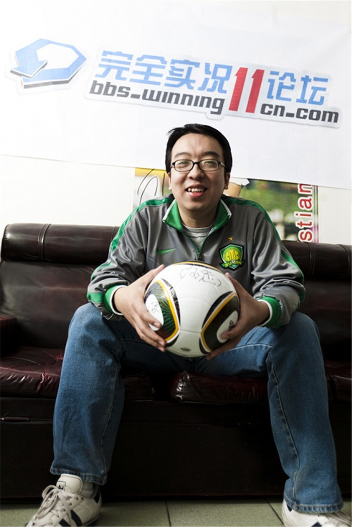 实况足球历年游戏,实况足球哪一代游戏性最好