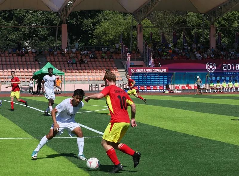 全球名校“世界杯”开赛啦！朋友圈已被高颜值的小鲜肉刷屏