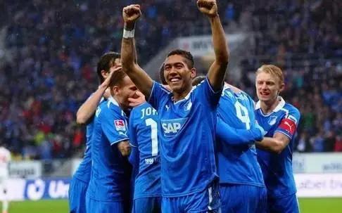 世界杯决赛之夜,我好像发现了能帮中国队出线的黑科技