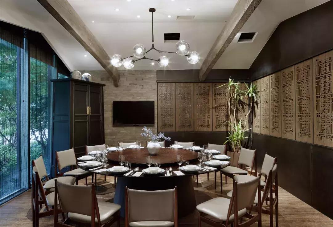 独倚望江楼赏析,作品赏析英文