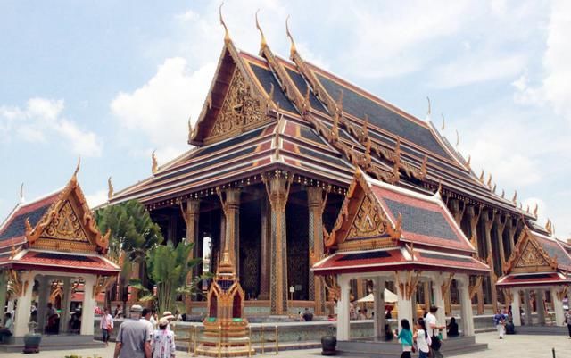 泰国“租妻”行业火爆，价格便宜还带发票，为何只有中国人租不到