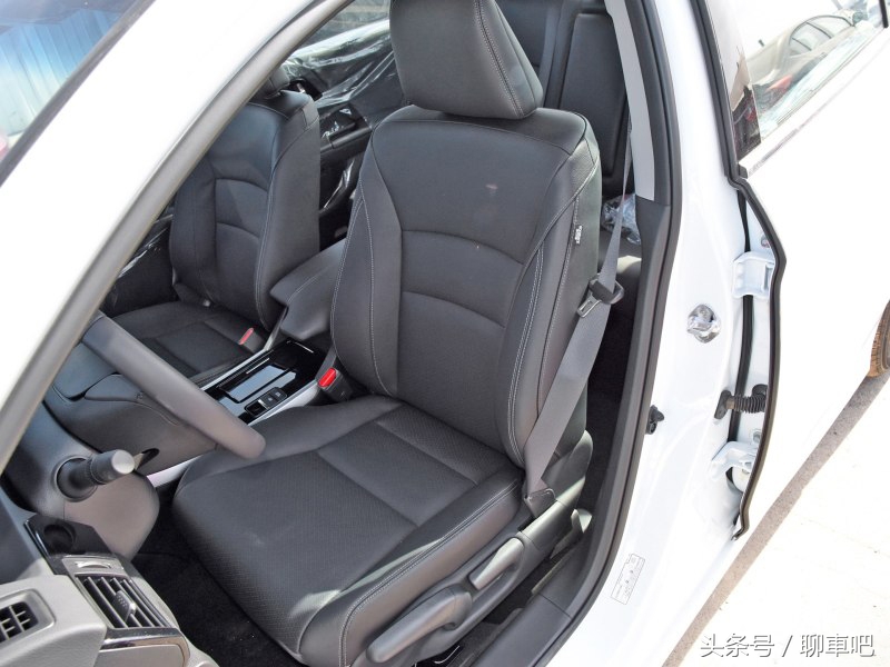 8代雅阁2.0目前真实油耗,雅阁1.5t油耗车主真实油耗