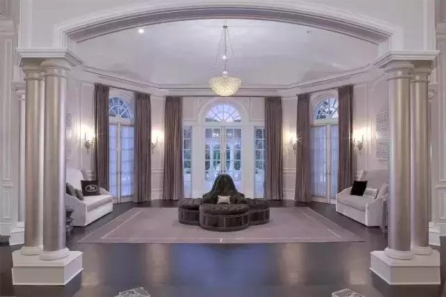 梅西内马尔c罗豪宅,梅西和c罗的房子长啥样