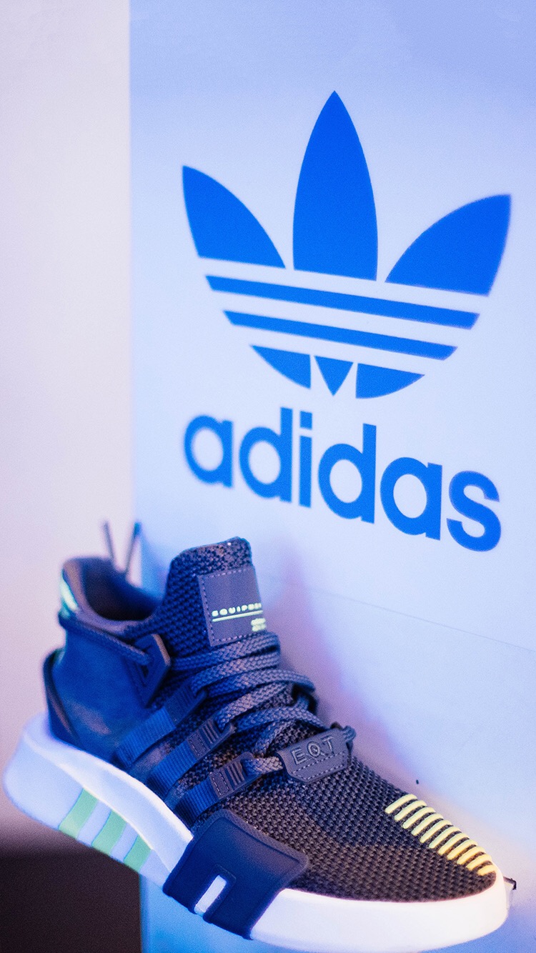 阿迪达斯三叶草图片壁纸高清,阿迪达斯壁纸全屏高清4k